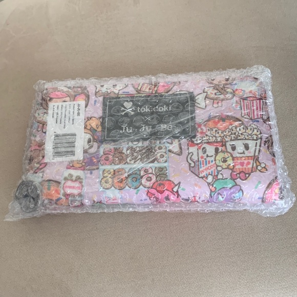 NWT Tokidoki/JuJuBe Be Spendy Donutella Sweet Shop - Picture 7 of 8